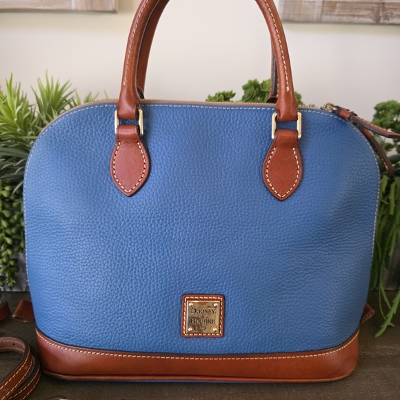 Dooney & Bourke Pebblegrain Zip Top Dome Satchel/Crossbody In The Color Jeans - Picture 2 of 13